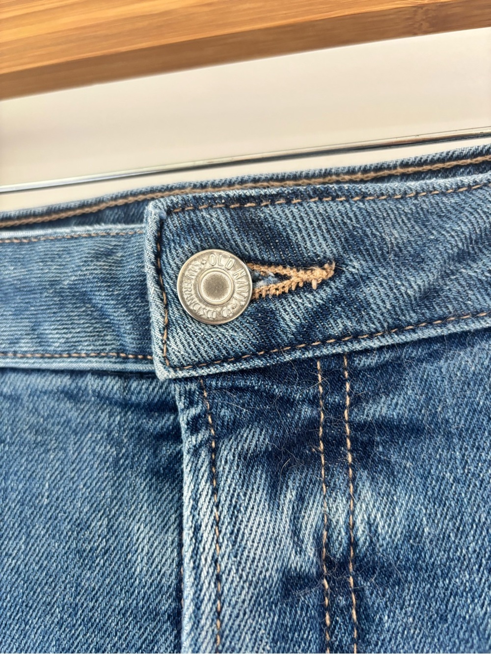 Women’s Old Navy High Rise Curvy O.G. Straight Jeans - Picture 2 of 10